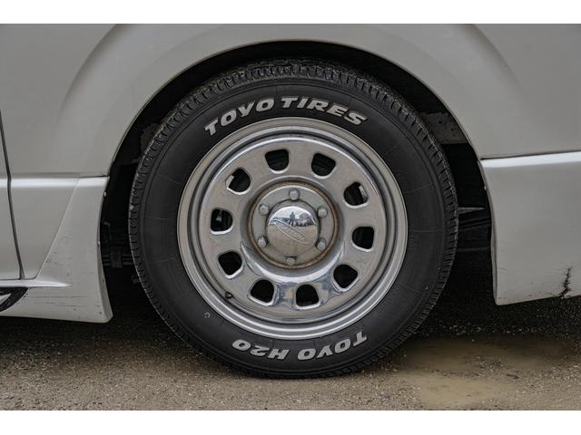 ハイエースバン スーパーＧＬ　ダークプライム　社外ナビ／フルゼク／バックカメラ／ＥＴＣ／ローダウン／エアロパーツ「フロント、リア、サイド」／デイトナホイール／ベッドキット／社外ヘッドライト／社外テールランプ／後席モニター／両側パワースライドドア（34枚目）