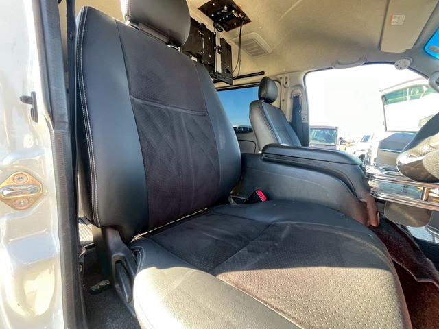 ハイエースバン スーパーＧＬ　ダークプライム　社外ナビ／フルゼク／バックカメラ／ＥＴＣ／ローダウン／エアロパーツ「フロント、リア、サイド」／デイトナホイール／ベッドキット／社外ヘッドライト／社外テールランプ／後席モニター／両側パワースライドドア（39枚目）