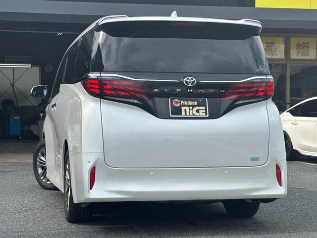 アルファード Ｚ　左右独立式ムーンルーフ　ユニバーサルステップ　デジタルインナーミラー　カラーヘッドアップディスプレイ　パーキングアシスト　ＥＴＣ２．０　フルセグＴＶ　純正１８インチアルミホイール　純正１４インチアルミ（17枚目）