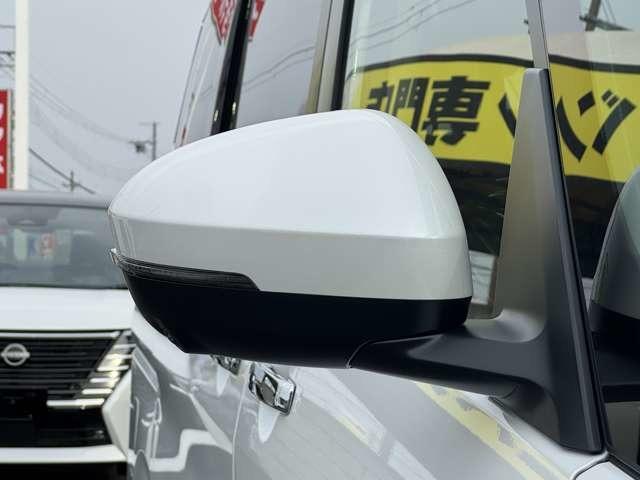セレナ ｅ－パワー　ハイウェイスターＶ　プロパイロット　クルーズコントロール　車線中央維持　ＬＥＤヘッドライト　ハンズフリースライドドア　全方位カメラ　リヤオートエアコン　インテリジェントントルームミラー　エマージェンシーブレーキ（10枚目）