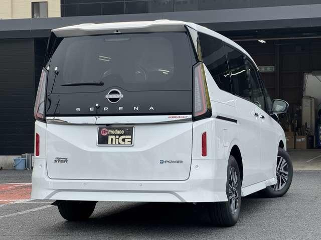 セレナ ｅ－パワー　ハイウェイスターＶ　プロパイロット　クルーズコントロール　車線中央維持　ＬＥＤヘッドライト　ハンズフリースライドドア　全方位カメラ　リヤオートエアコン　インテリジェントントルームミラー　エマージェンシーブレーキ（19枚目）