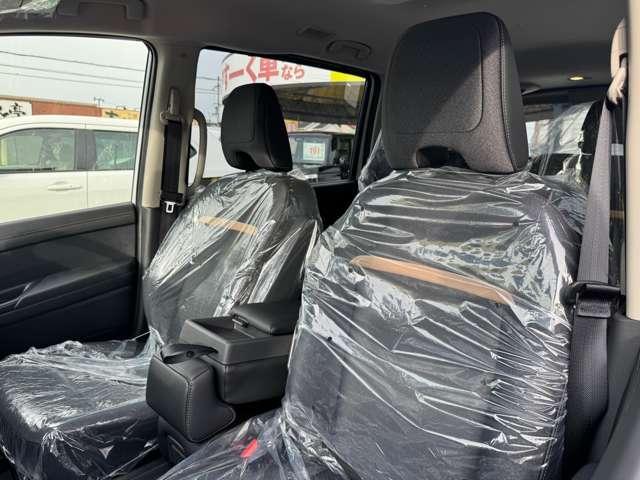 セレナ ｅ－パワー　ハイウェイスターＶ　プロパイロット　クルーズコントロール　車線中央維持　ＬＥＤヘッドライト　ハンズフリースライドドア　全方位カメラ　リヤオートエアコン　インテリジェントントルームミラー　エマージェンシーブレーキ（57枚目）