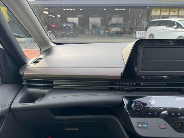 セレナ ｅ－パワー　ハイウェイスターＶ　プロパイロット　クルーズコントロール　車線中央維持　ＬＥＤヘッドライト　ハンズフリースライドドア　全方位カメラ　リヤオートエアコン　インテリジェントントルームミラー　エマージェンシーブレーキ（59枚目）