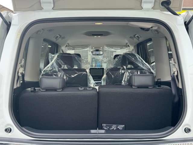 セレナ ｅ－パワー　ハイウェイスターＶ　プロパイロット　クルーズコントロール　車線中央維持　ＬＥＤヘッドライト　ハンズフリースライドドア　全方位カメラ　リヤオートエアコン　インテリジェントントルームミラー　エマージェンシーブレーキ（62枚目）
