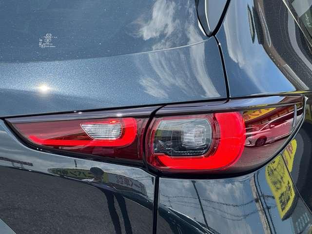 ＣＸ－５ ＸＤ　ブラックセレクション　１０．２５インチディスプレイ！パワーバックドア！３６０度カメラ！クリアランスソナー！パワーシート！ハーフレザー！ＬＥＤヘッドライト！ＬＥＤテールランプ（67枚目）