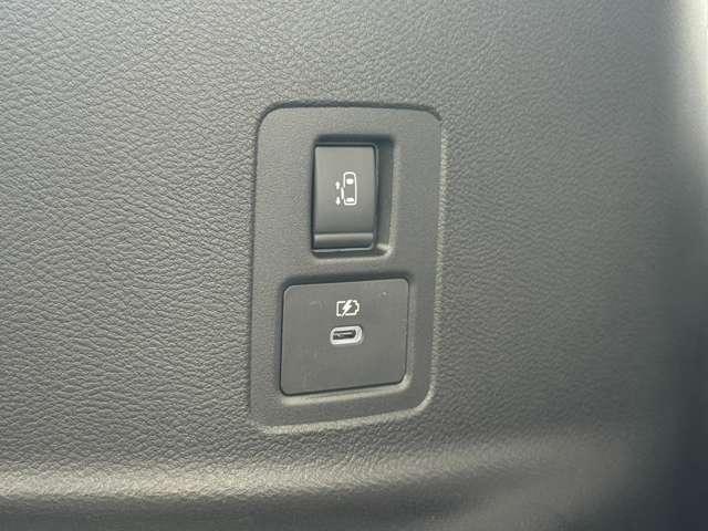 セレナ e-パワー ハイウェイスターV 純正12.3型NISSAN Connectナビ!両側電動スライドドア!ハンズフリースライドドア!ETC2.0!パノラマビュー!シートバックテーブル!電子インナーミラー!衝突軽減ブレーキ!Wエアコン!(44枚目)