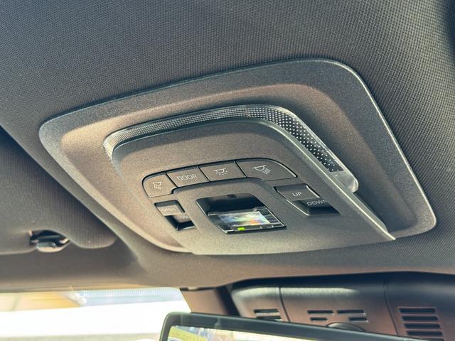 クラウンクロスオーバー ＲＳアドバンスド　純正１２．３型ＤＡ！電子インナーミラー！サンルーフ！全席シートヒーター！前席ベンチレーション！電動リアサンシェード！パノビュー！クルコン！ナビ連動ドラレコ前後！ヘッドアップディスプレイ！（37枚目）