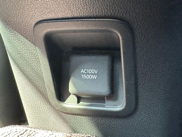 クラウンクロスオーバー ＲＳアドバンスド　純正１２．３型ＤＡ！電子インナーミラー！サンルーフ！全席シートヒーター！前席ベンチレーション！電動リアサンシェード！パノビュー！クルコン！ナビ連動ドラレコ前後！ヘッドアップディスプレイ！（55枚目）