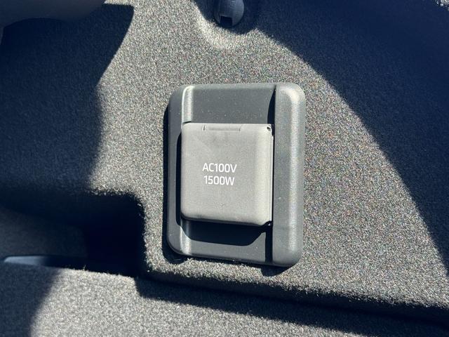 クラウンクロスオーバー ＲＳアドバンスド　純正１２．３型ＤＡ！電子インナーミラー！サンルーフ！全席シートヒーター！前席ベンチレーション！電動リアサンシェード！パノビュー！クルコン！ナビ連動ドラレコ前後！ヘッドアップディスプレイ！（58枚目）