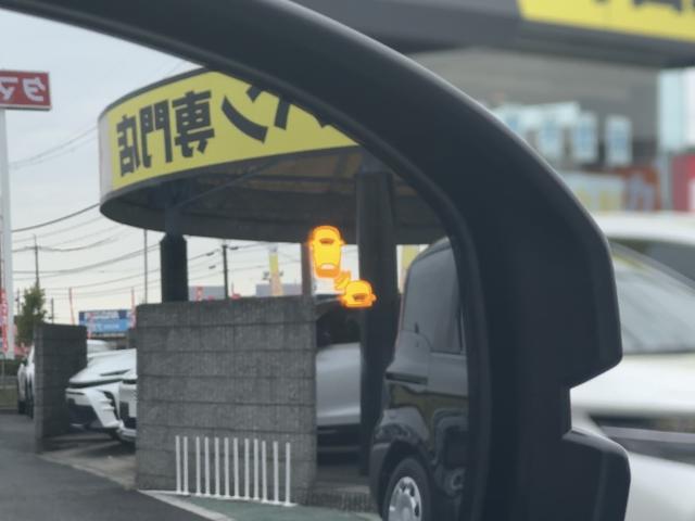 ヴェゼル e:HEV Z 純正18インチアルミホイール!クルコン!衝突軽減!シートヒーター!電動リアゲート!オートエアコン!コーナーセンサー!電動サイドブレーキ!横滑り防止機能!LEDヘッドライト!パワーウィンドウ!(9枚目)