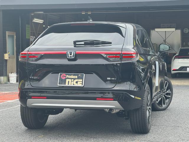 ヴェゼル e:HEV Z 純正18インチアルミホイール!クルコン!衝突軽減!シートヒーター!電動リアゲート!オートエアコン!コーナーセンサー!電動サイドブレーキ!横滑り防止機能!LEDヘッドライト!パワーウィンドウ!(14枚目)