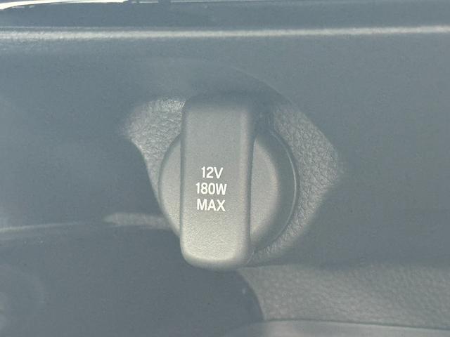 ヴェゼル e:HEV Z 純正18インチアルミホイール!クルコン!衝突軽減!シートヒーター!電動リアゲート!オートエアコン!コーナーセンサー!電動サイドブレーキ!横滑り防止機能!LEDヘッドライト!パワーウィンドウ!(38枚目)