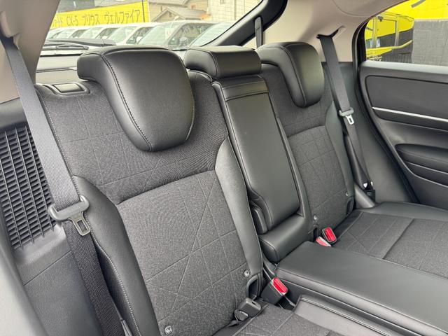 ヴェゼル e:HEV Z 純正18インチアルミホイール!クルコン!衝突軽減!シートヒーター!電動リアゲート!オートエアコン!コーナーセンサー!電動サイドブレーキ!横滑り防止機能!LEDヘッドライト!パワーウィンドウ!(45枚目)