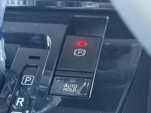 デリカミニ T プレミアム パノラマビュー!シートヒーター!ステアリングヒーター!クルーズコントロール!両側電動スライドドア!オートエアコン!リアサーキュレーター!電動パーキング!シートバックテーブル!(39枚目)