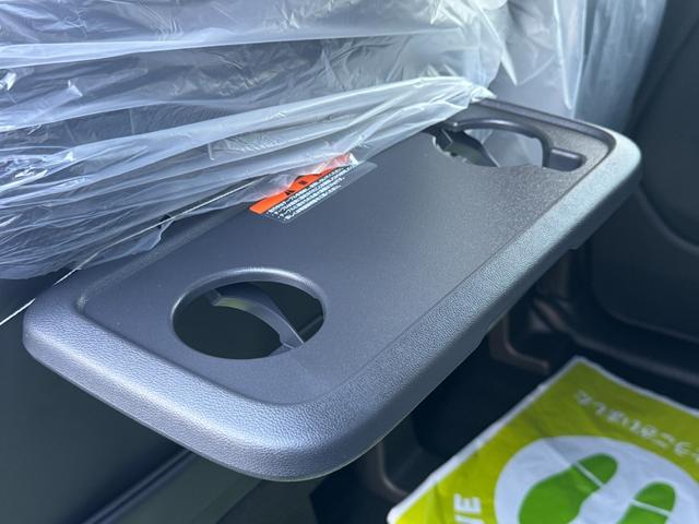 デリカミニ T プレミアム パノラマビュー!シートヒーター!ステアリングヒーター!クルーズコントロール!両側電動スライドドア!オートエアコン!リアサーキュレーター!電動パーキング!シートバックテーブル!(50枚目)