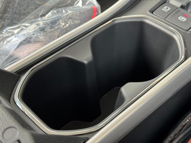 ライズ Z 純正9インチDA!パノビュー!シートヒーター!HDMI入力端子!ステアリングリモコン!クルーズコントロール!LEDヘッドライト!キーレスプッシュスタート!衝突軽減ブレーキ!17インチアルミ!!BSM!(40枚目)