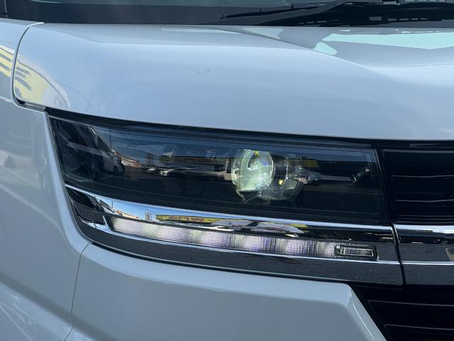 スペーシアカスタム ハイブリッドXS 純正15インチアルミ!両側電動スライド!コーナーセンサー!LEDヘッドライト!電動格納ミラー!クルーズコントロール!電動サイドブレーキ!ヘッドアップディスプレイ!シートヒーター!(59枚目)