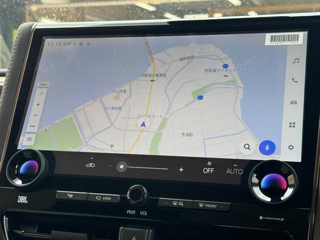 アルファードハイブリッド エグゼクティブラウンジ　ＪＢＬサウンド！ユニバーサルステップ！ムーンルーフ！電子ミラー！ＨＵＤ！パノビュー！ＣＤ・ＤＶＤデッキ！後席モニター！サイドエンブレムイルミ！イルミネーションセット！２列目電動シート！ベージュシート！（9枚目）