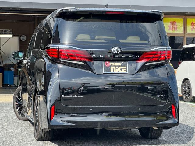 アルファードハイブリッド エグゼクティブラウンジ　ＪＢＬサウンド！ユニバーサルステップ！ムーンルーフ！電子ミラー！ＨＵＤ！パノビュー！ＣＤ・ＤＶＤデッキ！後席モニター！サイドエンブレムイルミ！イルミネーションセット！２列目電動シート！ベージュシート！（25枚目）