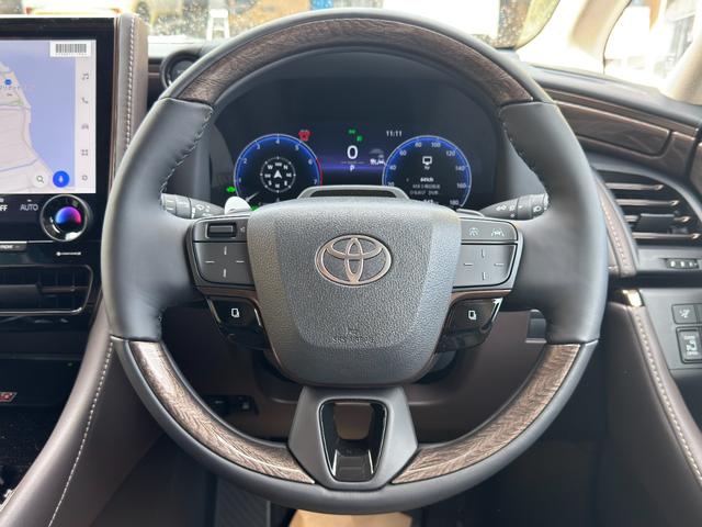 アルファードハイブリッド エグゼクティブラウンジ　ＪＢＬサウンド！ユニバーサルステップ！ムーンルーフ！電子ミラー！ＨＵＤ！パノビュー！ＣＤ・ＤＶＤデッキ！後席モニター！サイドエンブレムイルミ！イルミネーションセット！２列目電動シート！ベージュシート！（30枚目）