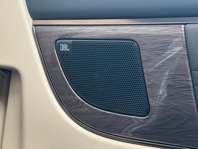 アルファードハイブリッド エグゼクティブラウンジ　ＪＢＬサウンド！ユニバーサルステップ！ムーンルーフ！電子ミラー！ＨＵＤ！パノビュー！ＣＤ・ＤＶＤデッキ！後席モニター！サイドエンブレムイルミ！イルミネーションセット！２列目電動シート！ベージュシート！（53枚目）