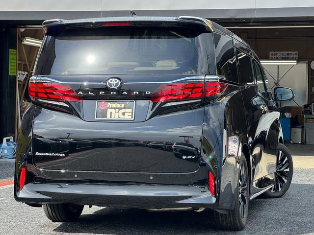 アルファードハイブリッド エグゼクティブラウンジ　ＪＢＬサウンド！ユニバーサルステップ！ムーンルーフ！電子ミラー！ＨＵＤ！パノビュー！ＣＤ・ＤＶＤデッキ！後席モニター！サイドエンブレムイルミ！イルミネーションセット！２列目電動シート！ベージュシート！（72枚目）