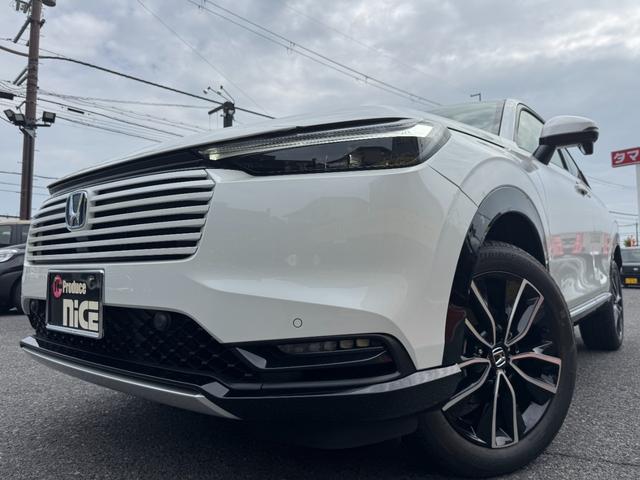 洗練されながらも力強いコンパクトＳＵＶの新しいスタイル。ムダをそぎ落としたスタイリッシュなフォルムでありながら、ＳＵＶらしい力強い足回り