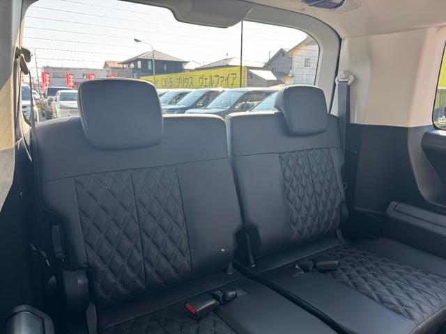 デリカＤ：５ ブラックエディション　純正１８インチアルミホイール！クルーズコントロール！オートライト！ミッションモード！パドルシフト！両側電動スライドドア！電動リアゲート！ステアリングヒーター！（52枚目）