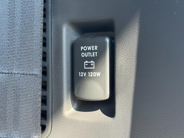 デリカＤ：５ ブラックエディション　純正１８インチアルミホイール！クルーズコントロール！オートライト！ミッションモード！パドルシフト！両側電動スライドドア！電動リアゲート！ステアリングヒーター！（58枚目）