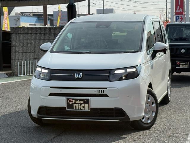 フリード ｅ：ＨＥＶエアー　純正１５インチホイール！両側電動スライドドア！バックカメラ！３列シート！オートエアコン！衝突軽減ブレーキ！電動パーキング！クルーズコントロール！ＬＥＤヘッドライト！（57枚目）