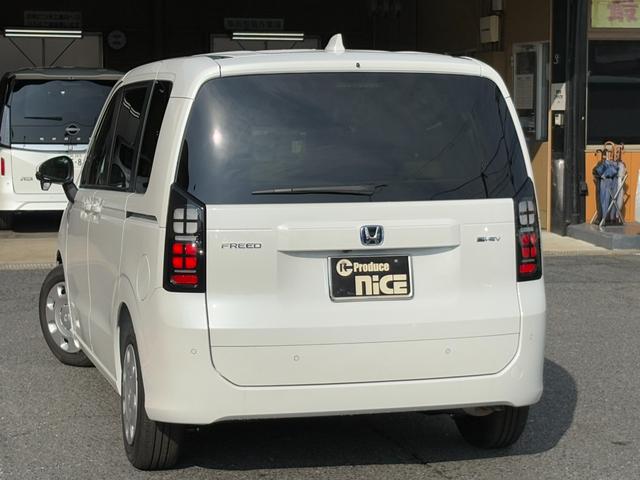 フリード ｅ：ＨＥＶエアー　純正１５インチホイール！両側電動スライドドア！バックカメラ！３列シート！オートエアコン！衝突軽減ブレーキ！電動パーキング！クルーズコントロール！ＬＥＤヘッドライト！（61枚目）