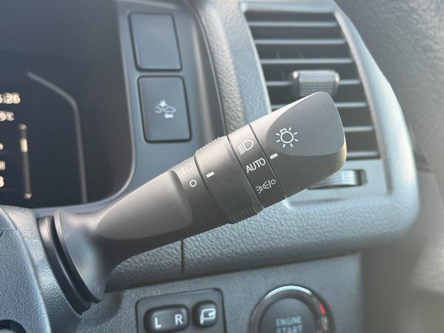 ハイエースバン ロングスーパーGL アースカラーパッケージ!プッシュスタート!デジタルミラー!両側電動スライドドア!衝突軽減ブレーキ!電動格納ミラー!オートハイビーム!100Vコンセント!パワーウィンドウ!オートエアコン!(28枚目)