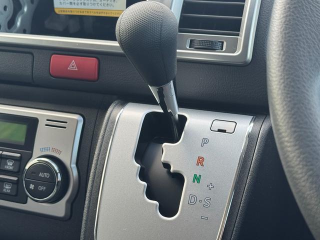 ハイエースバン ロングスーパーGL アースカラーパッケージ!プッシュスタート!デジタルミラー!両側電動スライドドア!衝突軽減ブレーキ!電動格納ミラー!オートハイビーム!100Vコンセント!パワーウィンドウ!オートエアコン!(37枚目)