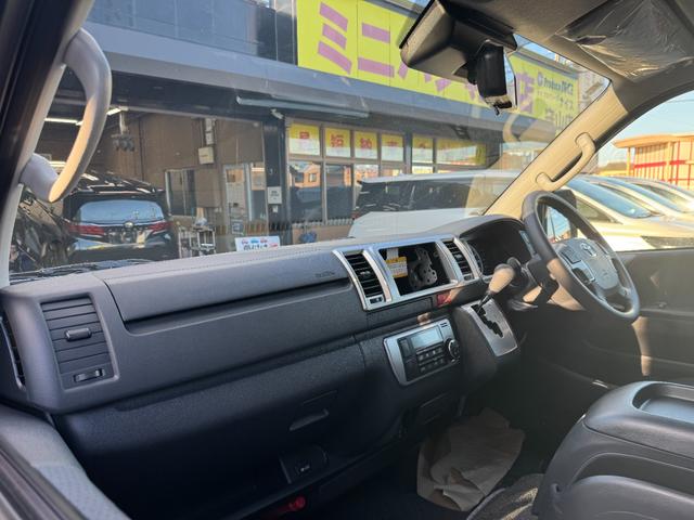 ハイエースバン ロングスーパーGL アースカラーパッケージ!プッシュスタート!デジタルミラー!両側電動スライドドア!衝突軽減ブレーキ!電動格納ミラー!オートハイビーム!100Vコンセント!パワーウィンドウ!オートエアコン!(51枚目)