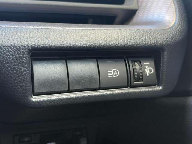 プリウス G 純正8型ディスプレイオーディオ!純正アルミホイール!バックカメラ!ブラインドスポットモニター!シートヒーター!コーナーセンサー!クルーズコントロール!LEDヘッドライト!(31枚目)