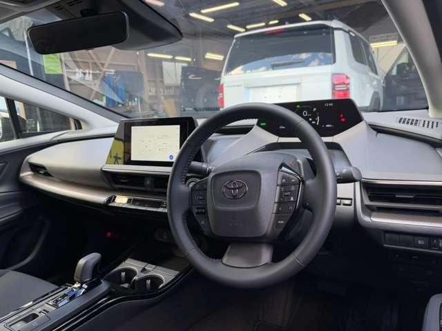 プリウス G 純正8型ディスプレイオーディオ!純正アルミホイール!バックカメラ!ブラインドスポットモニター!シートヒーター!コーナーセンサー!クルーズコントロール!LEDヘッドライト!(42枚目)