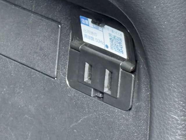 プリウス G 純正8型ディスプレイオーディオ!純正アルミホイール!バックカメラ!ブラインドスポットモニター!シートヒーター!コーナーセンサー!クルーズコントロール!LEDヘッドライト!(45枚目)