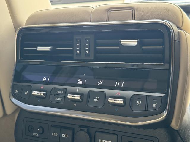 �Q��ڃG�A�R���������I