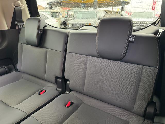 フリード クロスター　純正１５インチアルミホイール　バックカメラ！３列シート！シートヒーター！オートエアコン！衝突軽減！電動パーキング！リアサーキュレーター！ブラインドスポットモニター！（49枚目）