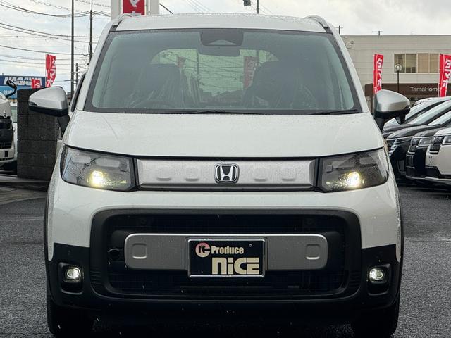 フリード クロスター　純正１５インチアルミホイール　バックカメラ！３列シート！シートヒーター！オートエアコン！衝突軽減！電動パーキング！リアサーキュレーター！ブラインドスポットモニター！（57枚目）