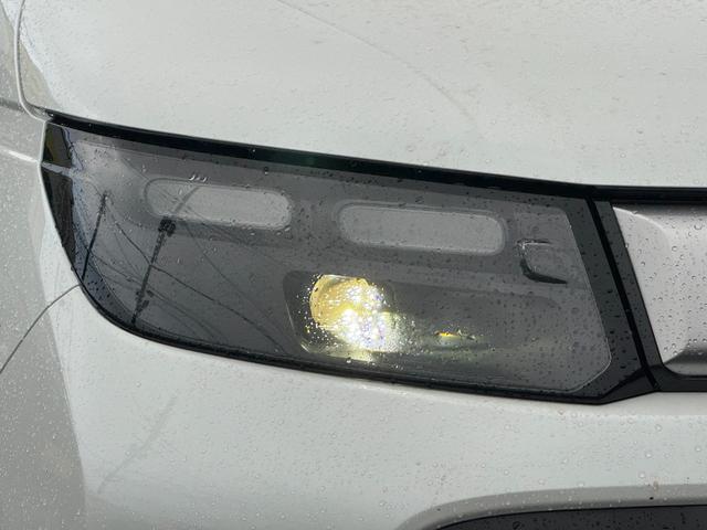 フリード クロスター　純正１５インチアルミホイール　バックカメラ！３列シート！シートヒーター！オートエアコン！衝突軽減！電動パーキング！リアサーキュレーター！ブラインドスポットモニター！（58枚目）