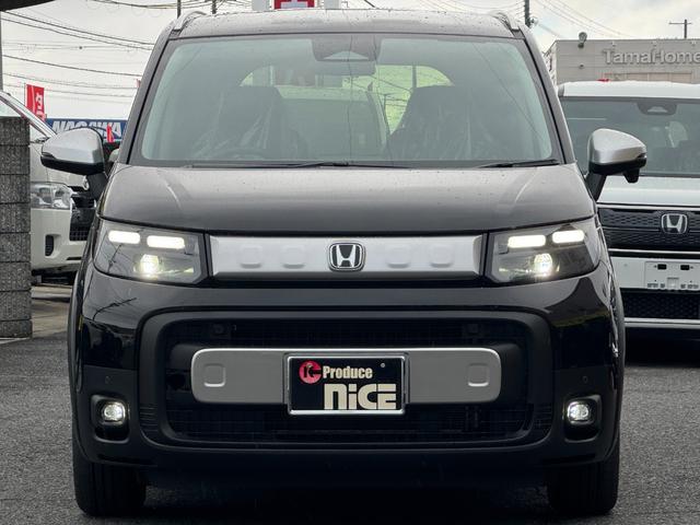 フリード クロスター　純正１５インチアルミホイール　バックカメラ！３列シート！シートヒーター！オートエアコン！衝突軽減！電動パーキング！リアサーキュレーター！ブラインドスポットモニター！（6枚目）