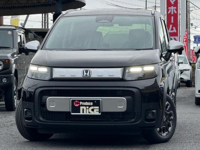 フリード クロスター　純正１５インチアルミホイール　バックカメラ！３列シート！シートヒーター！オートエアコン！衝突軽減！電動パーキング！リアサーキュレーター！ブラインドスポットモニター！（12枚目）