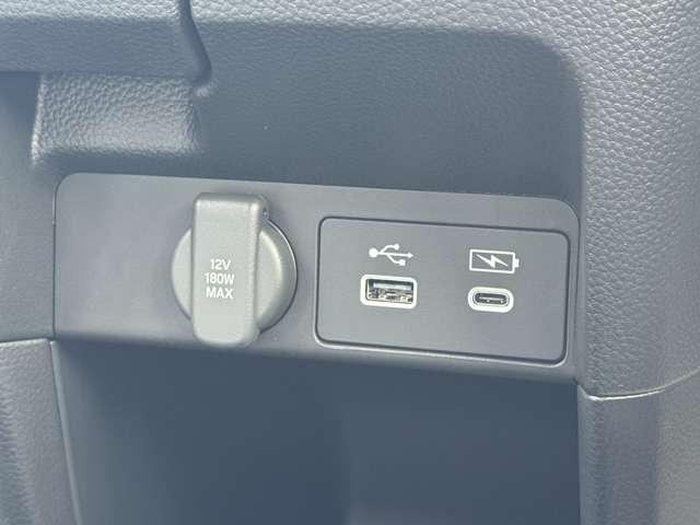 ステップワゴン ｅＨＥＶスパーダプレミアムラインブラックエディション　純正１７インチアルミ！両側電動スライド！１列目２列目シートヒーター！Ｗオートエアコン！ホンダセンシング！ＢＳＭ！電子パーキング！パワーバックドア！シートバックテーブル！オットマン！（37枚目）