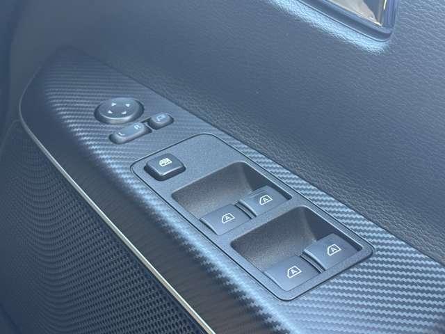 デリカＤ：５ ブラックエディション　純正１８インチアルミホイール！クルーズコントロール！オートライト！ミッションモード！パドルシフト！両側電動スライドドア！電動リアゲート！ステアリングヒーター！（31枚目）