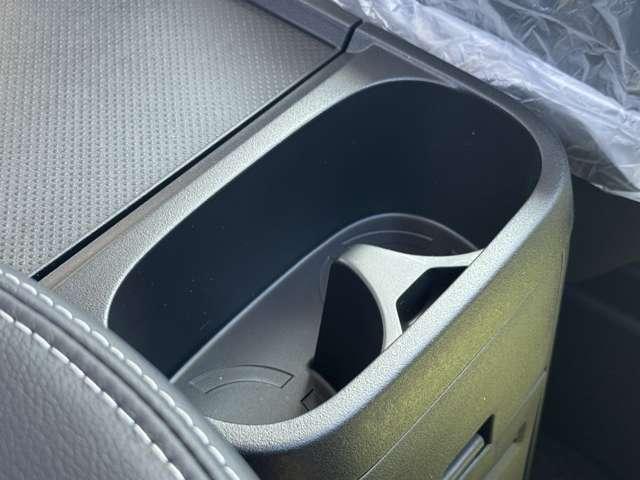 デリカＤ：５ ブラックエディション　純正１８インチアルミホイール！クルーズコントロール！オートライト！ミッションモード！パドルシフト！両側電動スライドドア！電動リアゲート！ステアリングヒーター！（45枚目）