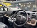見晴らしの良いコクピットは広い範囲を見渡すことが可能で、リラックスして運転できます!