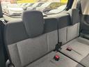 3列目シートビュー!足元も広々です!3列目の跳ね上げもワンタッチとなりました!