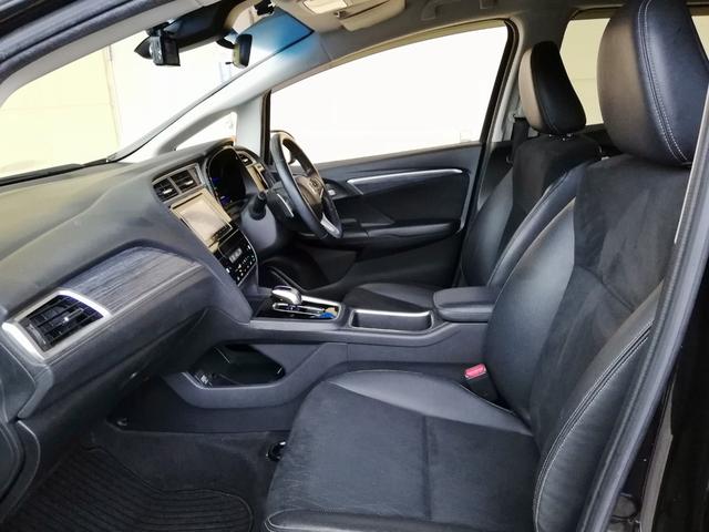 HONDA SHUTTLE HYBRID Z  2015  BLACK  52000 km  details 