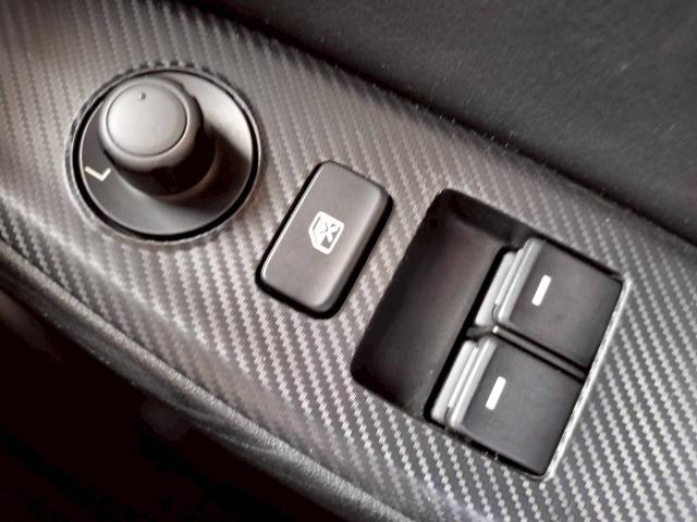ロードスター Ｓスペシャルパッケージ　マツダコネクトナビ／パドルシフト／純正１６インチアルミ／Ｂｌｕｅｔｏｏｔｈ接続／フルセグテレビ／スマートキー／ＥＴＣ／オートライト／ＬＥＤヘッドライト／車検満了令和８年１２月（51枚目）